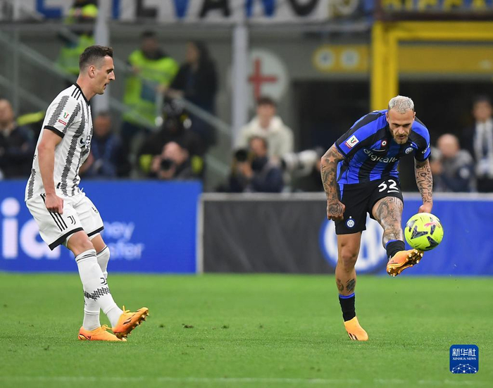 斯内德：德荷球星出国踢球有适应问题，维尔茨需加速证明自己