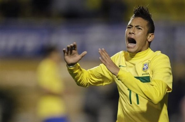 陈艾森领到退役证书，正式告别运动生涯