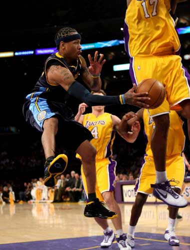 前锋连续三场进球，状态巅峰