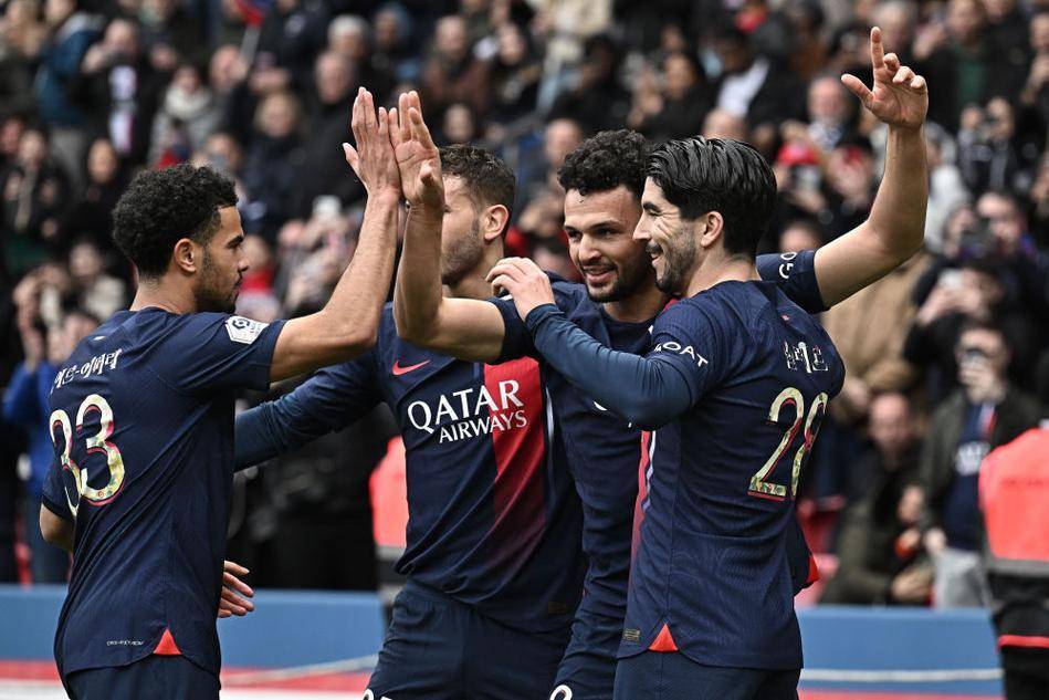 名记还原leeway事件：保罗私自指点伦纳德被小范甘迪警告