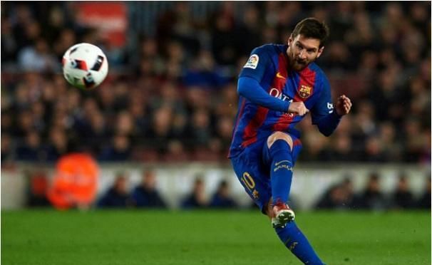 曼联女足夺英超冠军，拉什福德姐姐破门