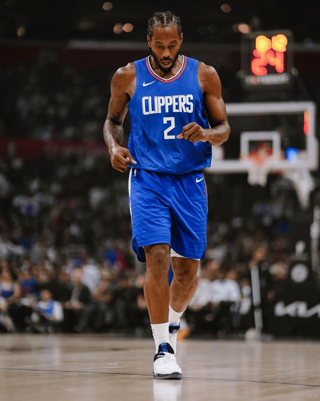 海港vs津门虎首发：武磊、奥斯卡领衔冲冠