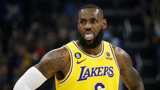 勇士新人一战成名