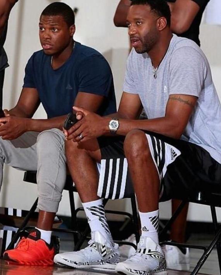 16分钟征服3队！罗威一战引发交易市场，杨瀚森迎最佳上位时机