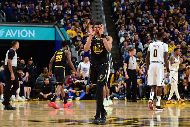 太阳报：库尼亚妻子比他年长6岁，两人相恋8年育有两个孩子