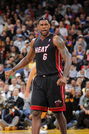 沃特金斯替补双响 阿斯顿维拉2-1逆转切尔西