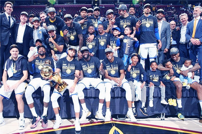 世体：卡雷拉斯、恩德里克和卡瓦哈尔将面临两场禁赛处罚