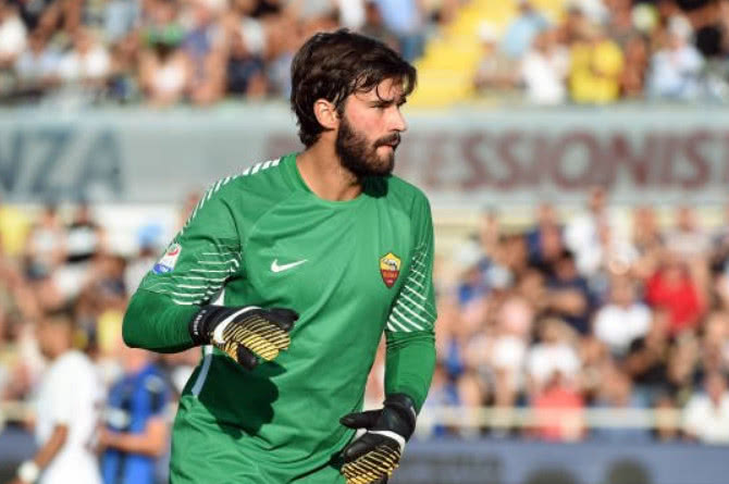 国足训练营进入封闭模式，外界信息有限